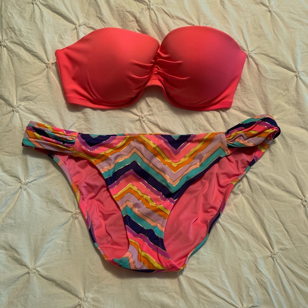 Victoria’s Secret bikini